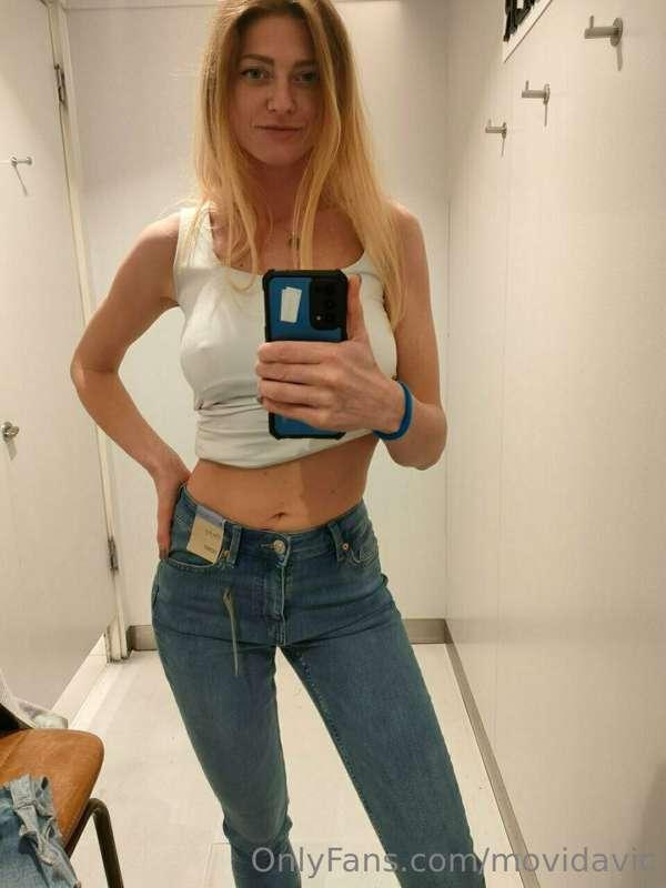 I got too horny in the fitting room that my nipples got horn..
