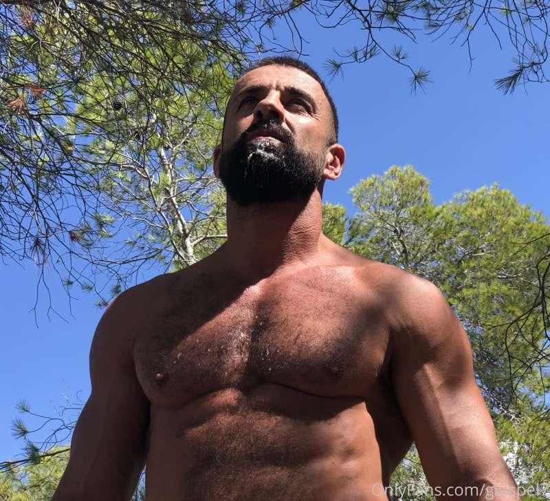 Buenos días.Hot time en la playa en Mallorca 🔥 
Pronto el vi..