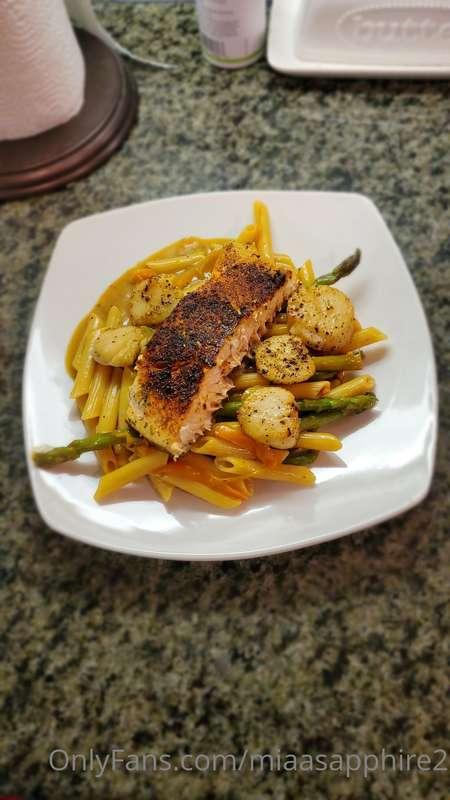 I love too cook as well