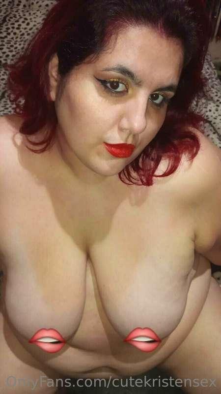 "THE CHERRY ON YOUR CAKE IS HERE"
🫦 cherry flavored lips🍒, j..