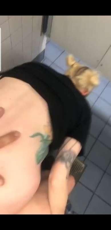 So I fucked in the Las Vegas airport bathroom with a guy I m..