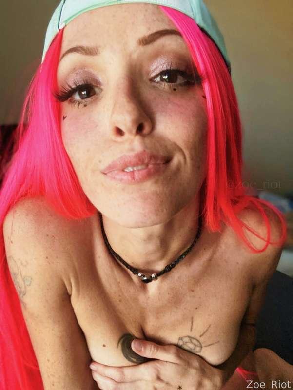 zoe_riot image #7