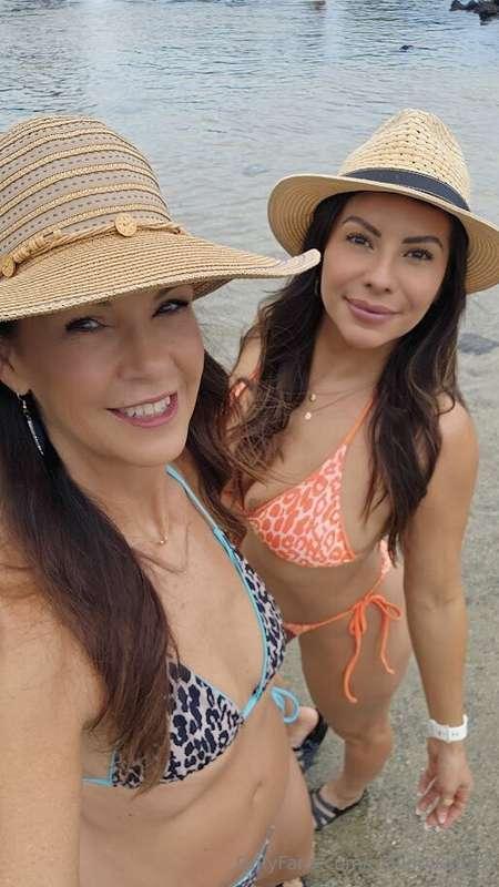 Every time she cums, I cum too… we’re synced up 😭 @calijesst..