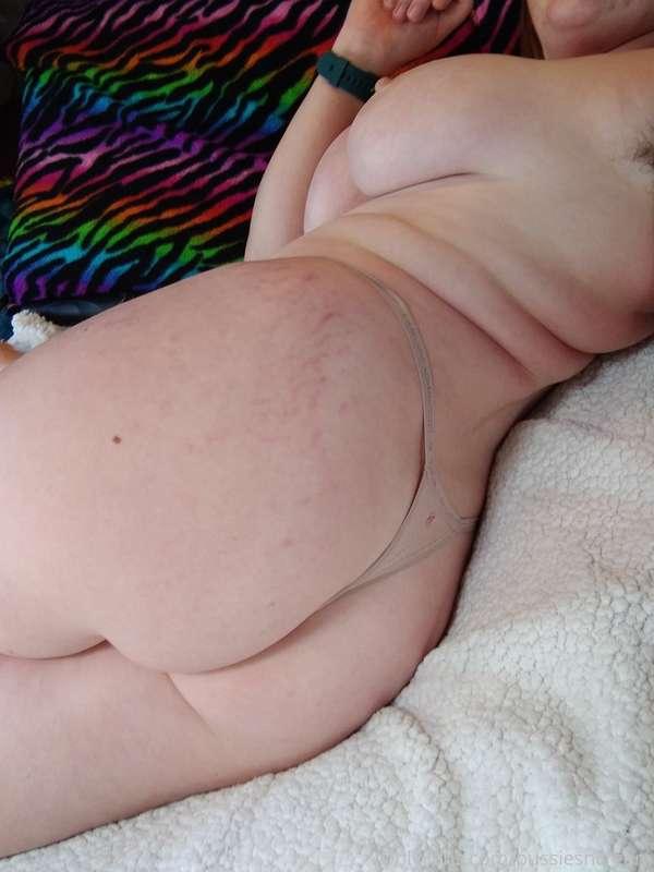 Swipe for bra thats too small for these titties and make sur..