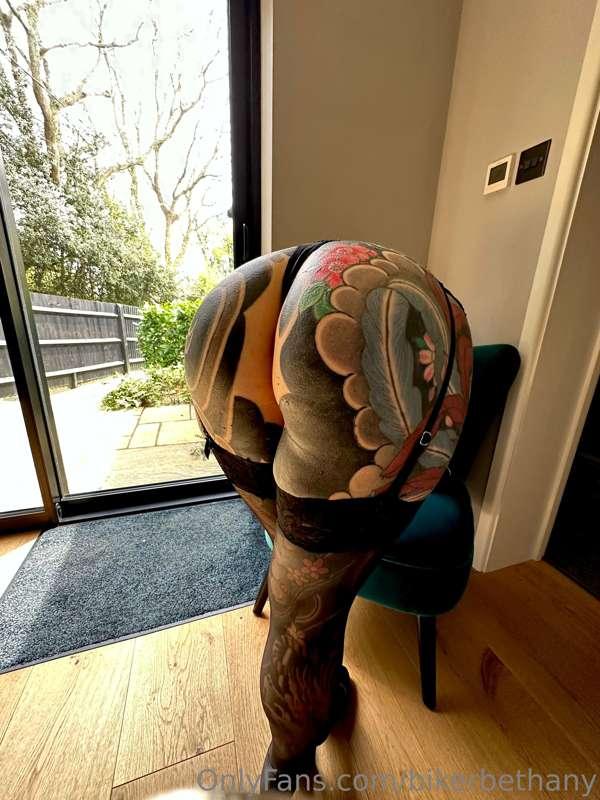 It’s hump day everyday 😘