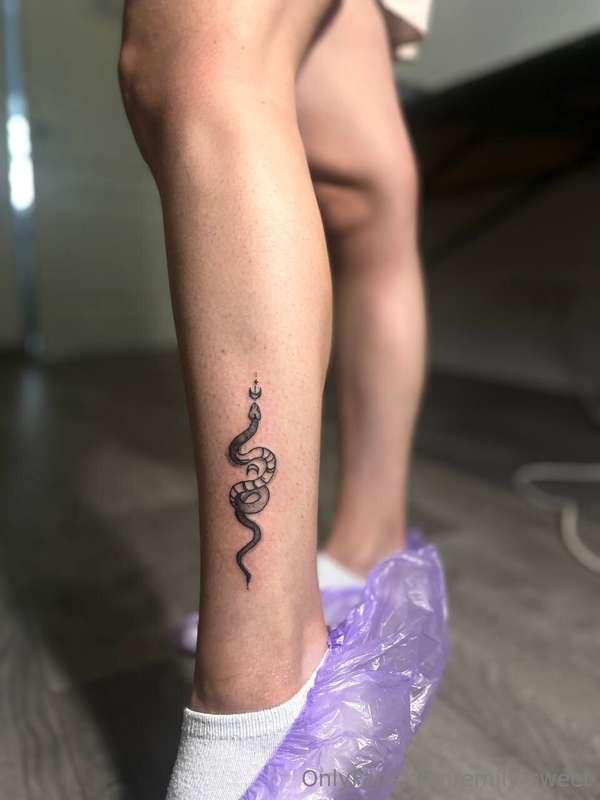 I've been wanting to show my new tattoo for a long time. nea..