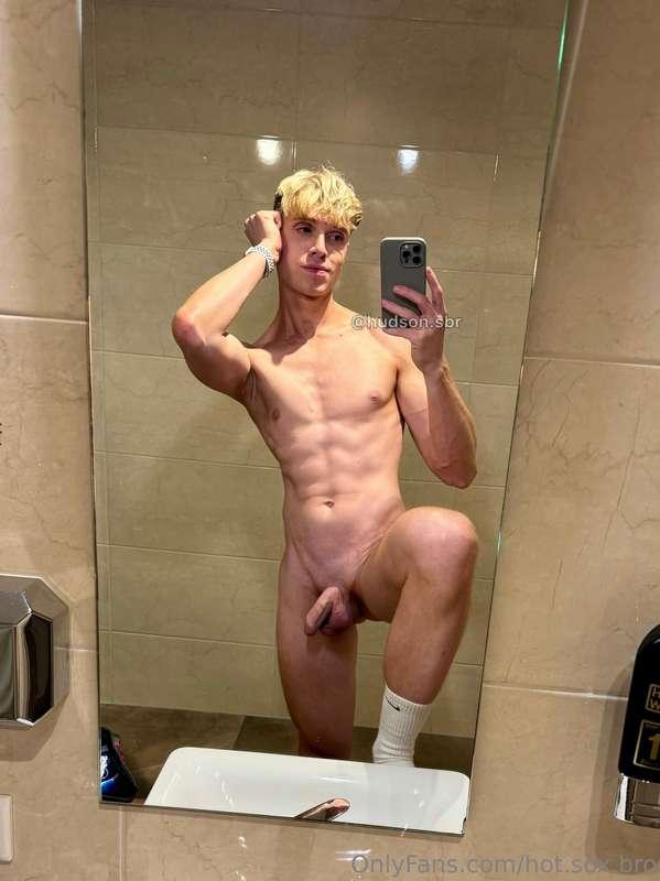hot.sox.bro main image