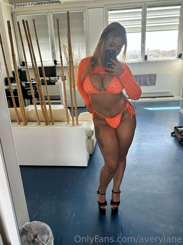 Orange you glad I’m a WHORE 🧡