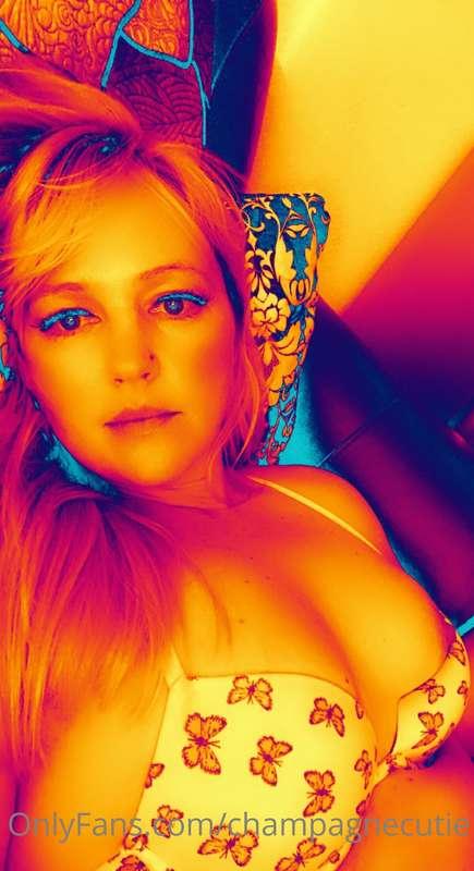 Fun color filter! Yummy Little Video🤤