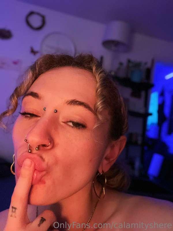 just a taste, please? 🥹🙏🩵