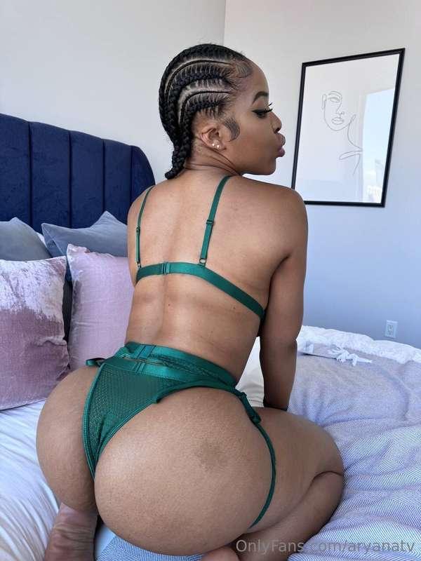 Let me help you start your day right 👇🍆💦