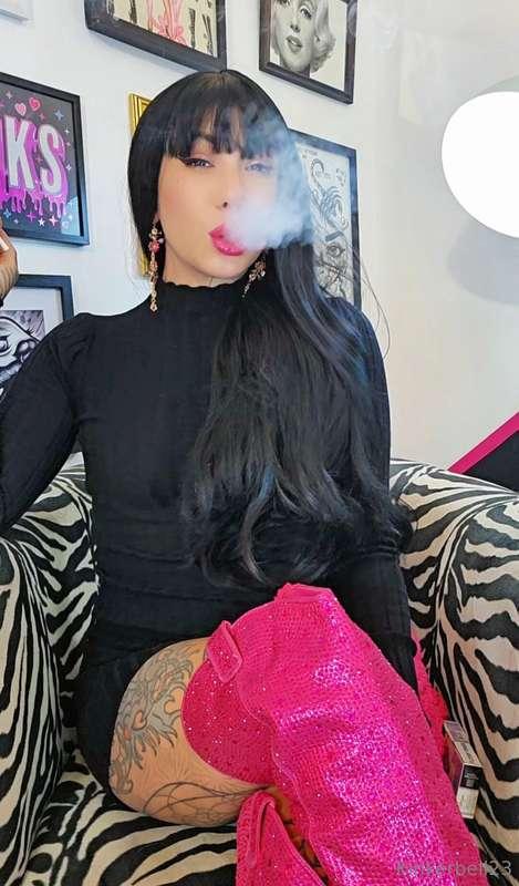 If you'd like a custom video filmed, DM me !💋