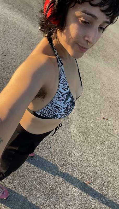 Skater Vella - I heard you wanted a video of me dripping swe..