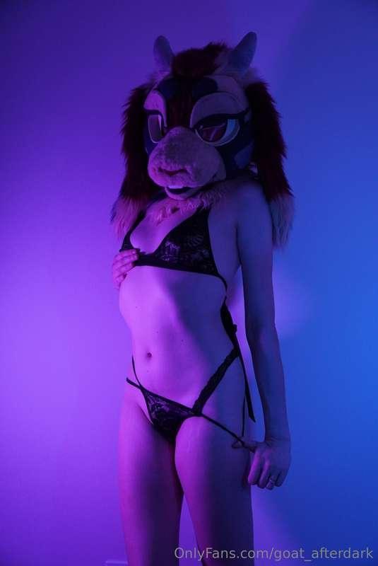 Bisexual lighting goes hard 🔥