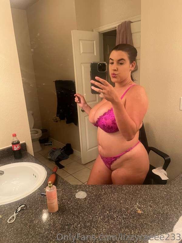 do you like my new set baby? 😚
