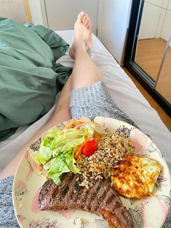 Isolated🥲Isolada.