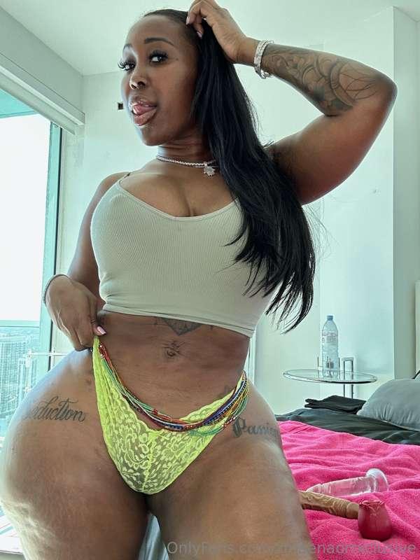 I think you know what I wanna do... 😌DM ME! 😈