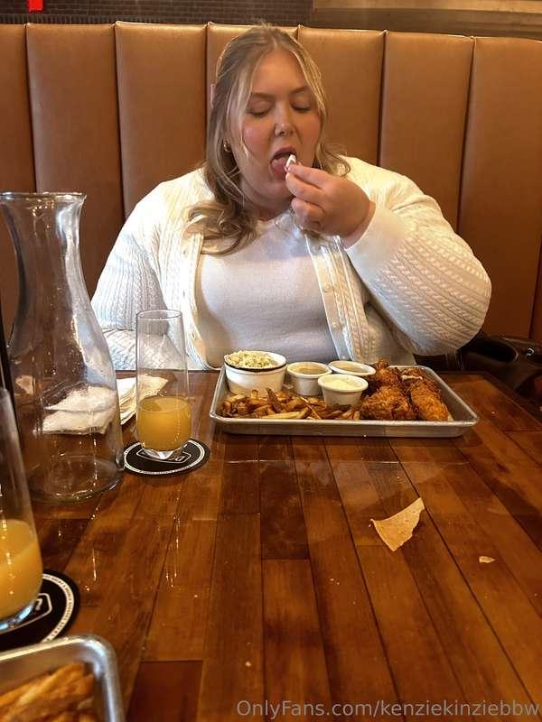 kenziekinziebbw image #0