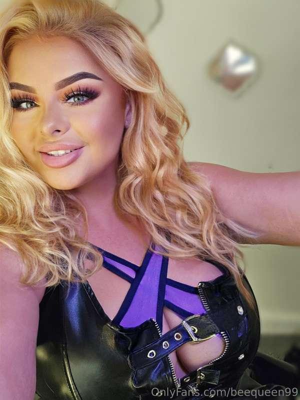 Smile don't for get to drop a tip because you love me