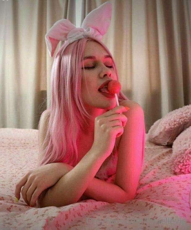 lolaellevip main image
