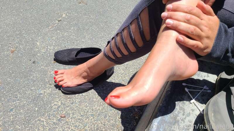 Sweaty feet on a very, very hot day~