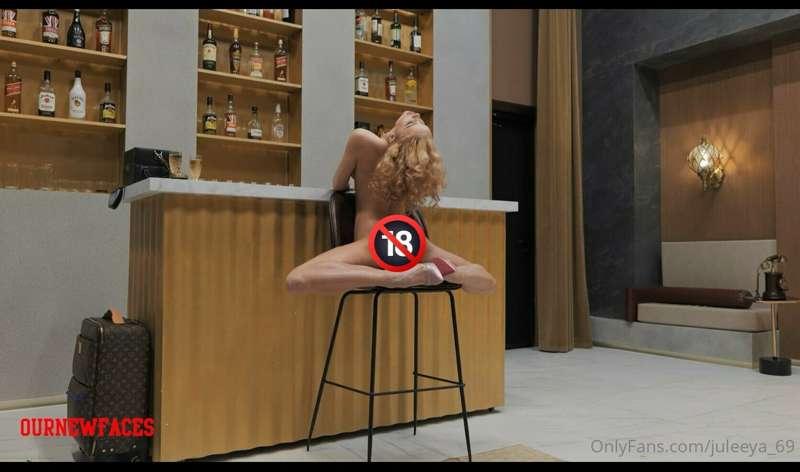 my hot show in the bar of the Budapest Hotel 😋🔥