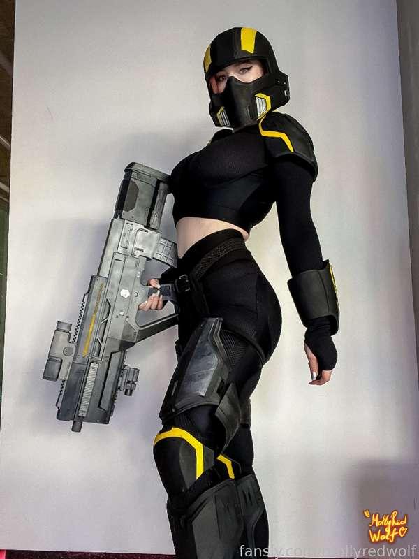 mollyredwolf image #7