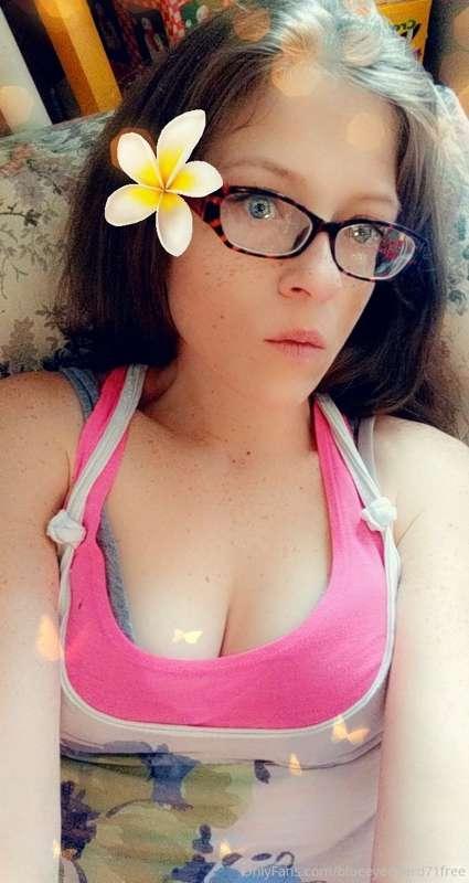I'm gonna miss summer. Tank tops and skirts 🥴🥺😩