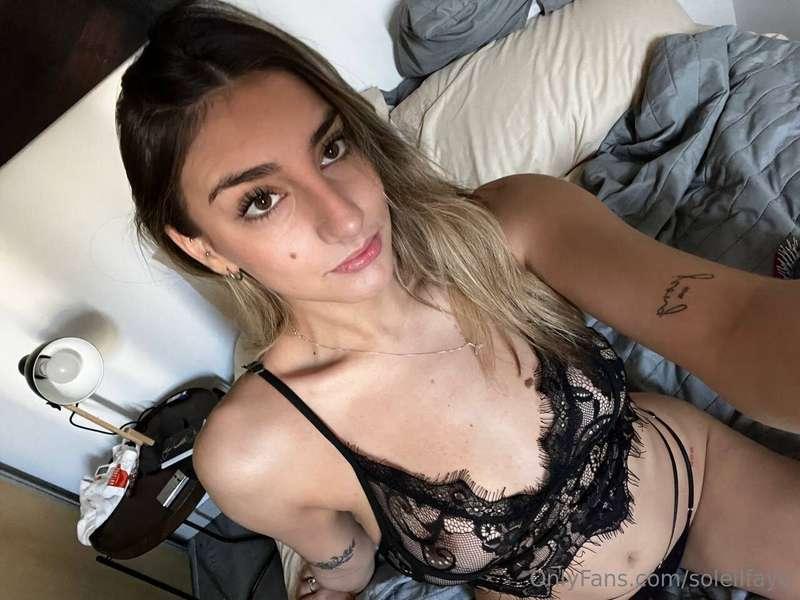I want you to rip my underwear off with your teeth😈💦