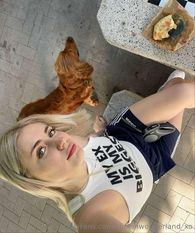 can we have a nice little sit-down in your feed? 🐾