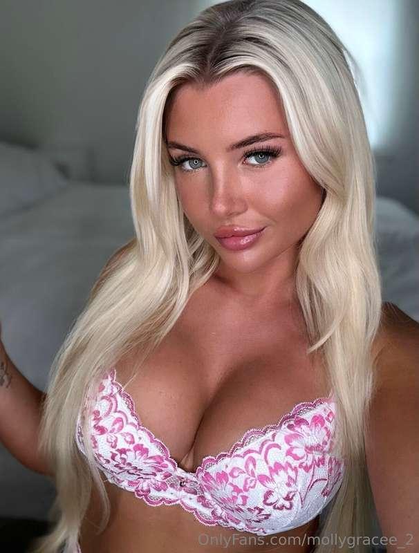 Happy Friday 💗