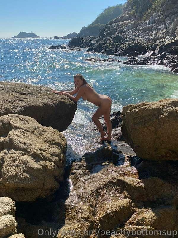 Who thinks I’m a MILF? 😈