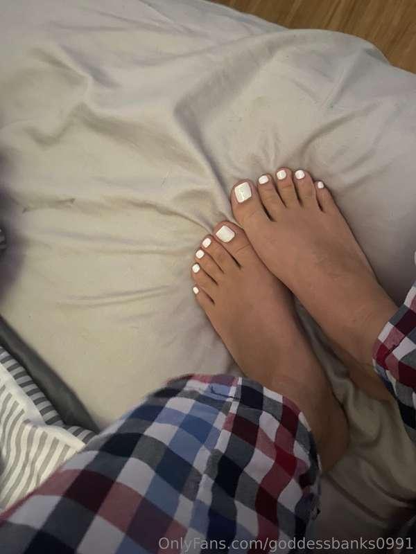 White toes