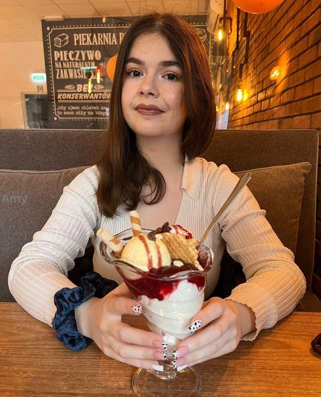 I’m not your average girl, and I’m here to prove it💋