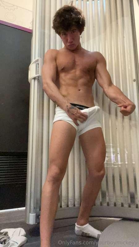 yourboymickeyy main image