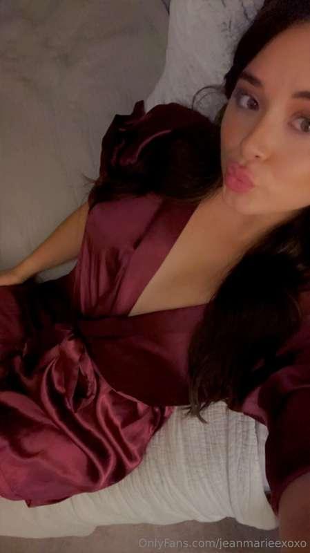 Waiting for you on my VIP, come chat 😘 @jeanmarieexo