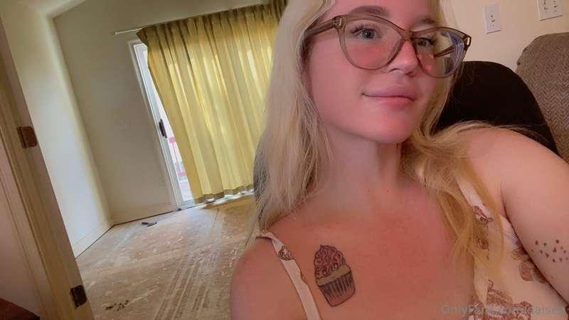 swipe for boob ❤️‍🔥🫣