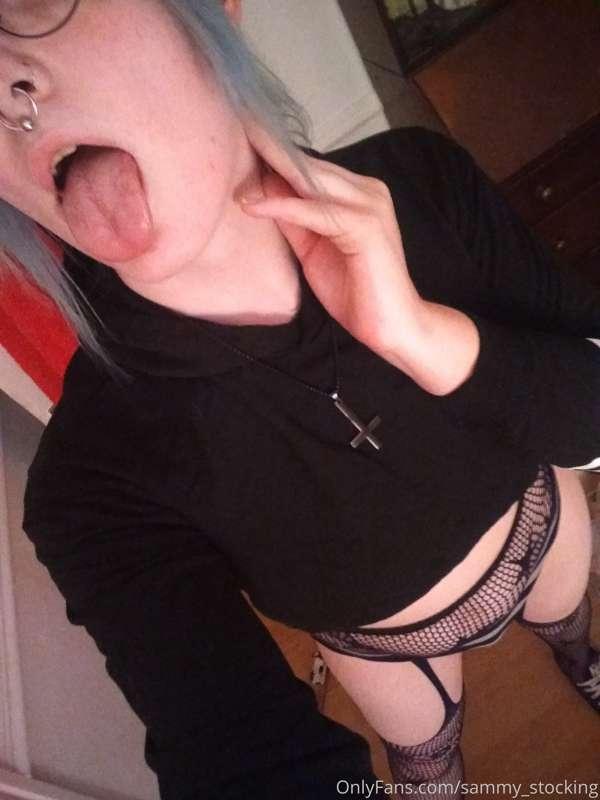 Just stretching it for some reason. Wanna find out why? 👅🥵