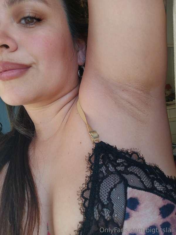 There are so many things I would do with my armpits and so m..