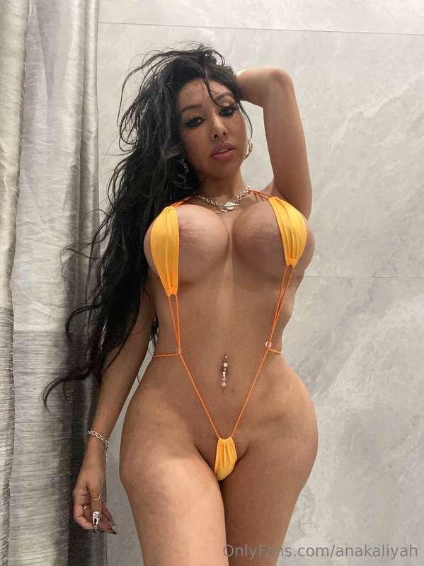 🍊The color of warmth and energy. #tbt #throwback i think im ..
