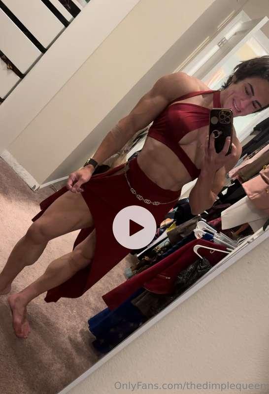 New 🔥 outfit for the Olympia 👸👸👸 message me to have a peek 👀..