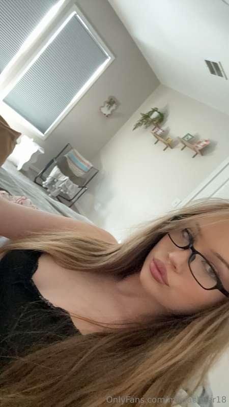 What content should I film today babe?