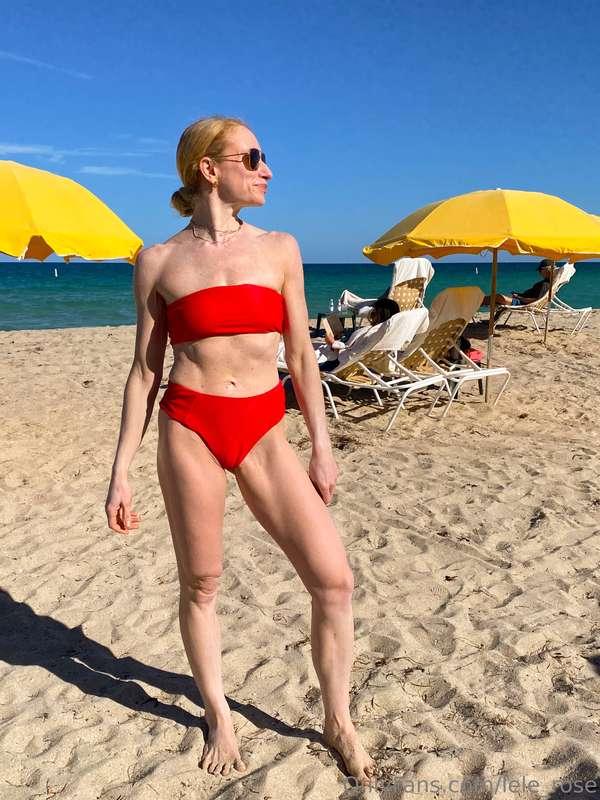 Beach trip with my mama (sorry, she’s not on only fans 😂😂😂) ..