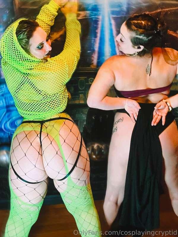 cosplayingcryptid image #35