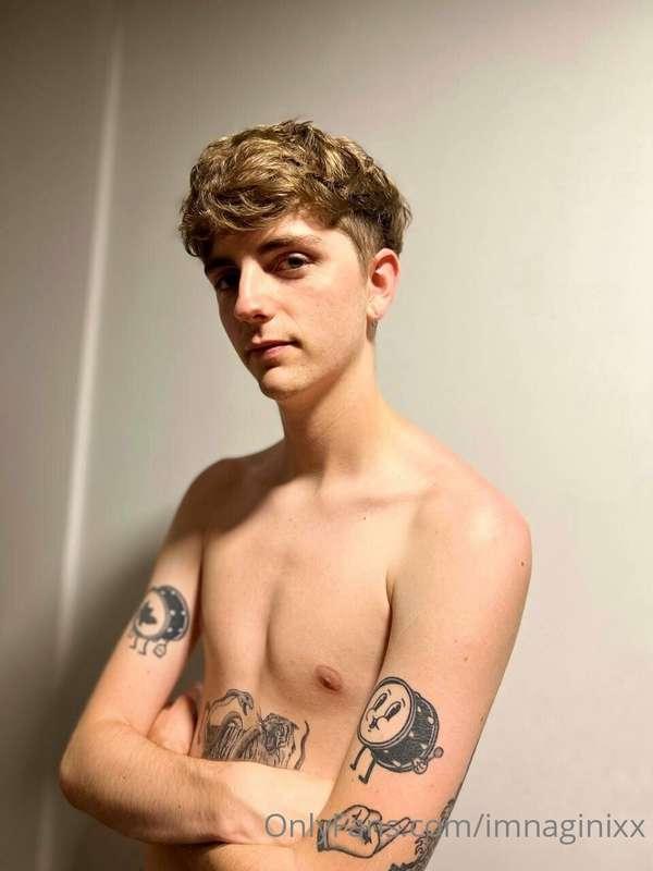 I'm here! Waiting to have a good conversation. Dm me 😉