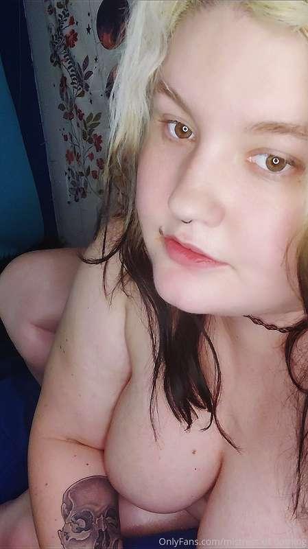 Now selling the Girlfriend experience. DM for more info!