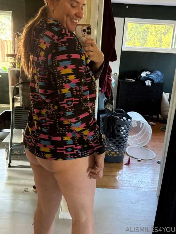 Can you guess if I’m wearing panties?