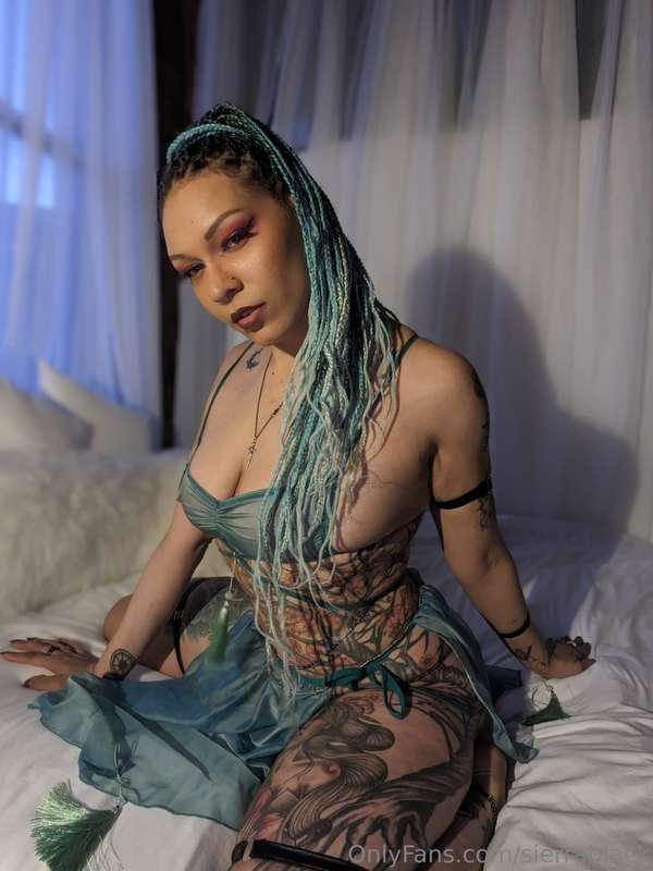 sierrablack image #0