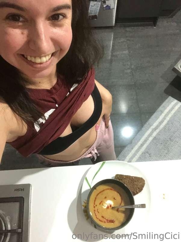 smilingcici image #0