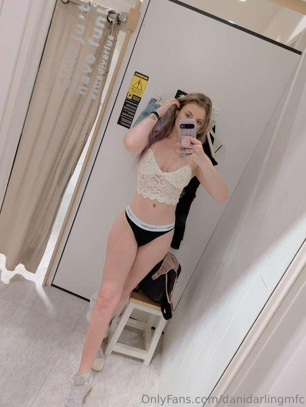 I bought this top then took some public flashing photos.. do..